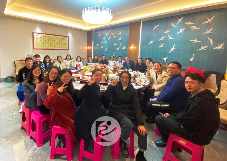 昆明旭坤会计师事务所审计三部2022年元旦合家欢01+.jpg